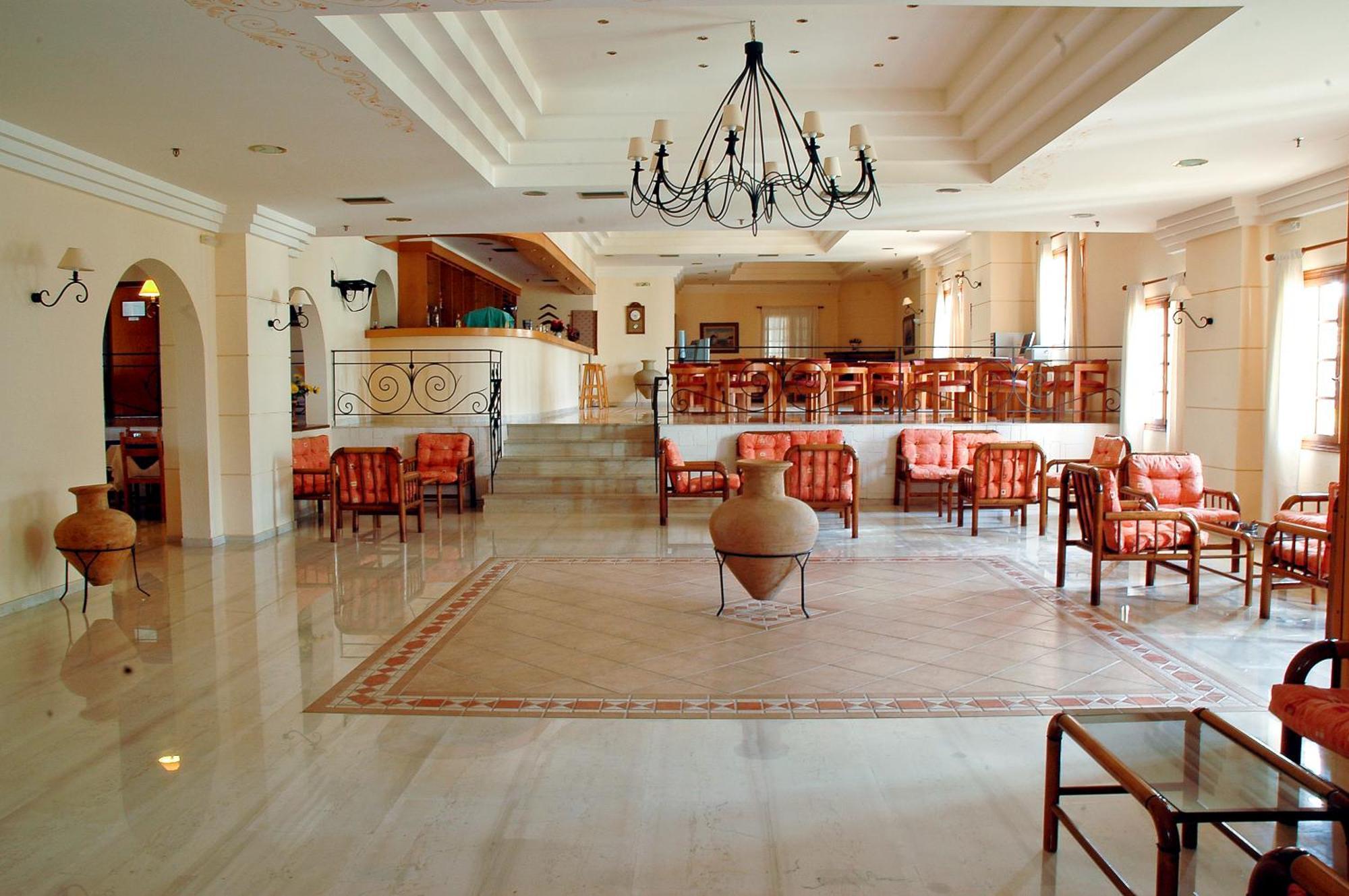 Hotel Navarone Petrochori  ภายนอก รูปภาพ